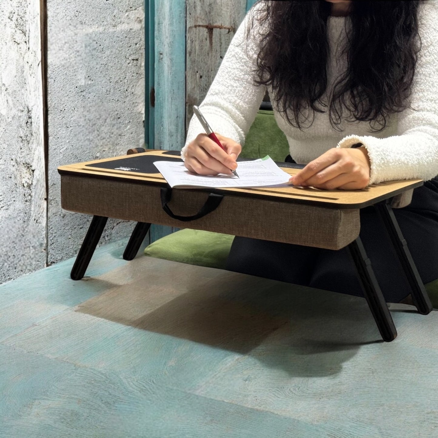 Axolotl Supply Plus Safir Laptop Stand with Cushion and Fold Away Bed Tray (Kopya)
